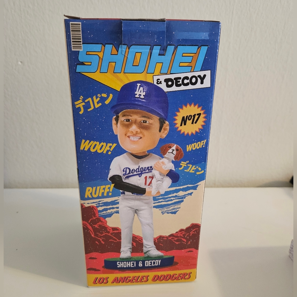 ⚾ Shohei Ohtani with Decoy Dodgers bobblehead! 🧢